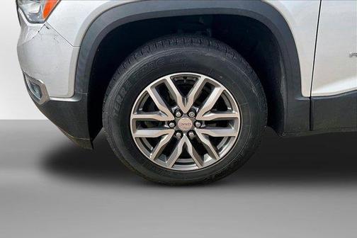 Quicksilver Metallic 2019 GMC Acadia SLE-2