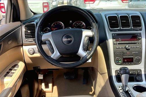 2011 GMC Acadia SLT-2