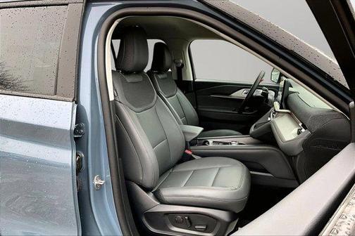 Vapor Blue Metallic 2026 Ford Explorer Active