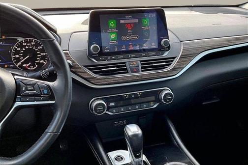 2021 Nissan Altima 2.5 SL