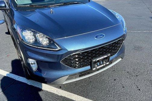 2020 Ford Escape Titanium Hybrid