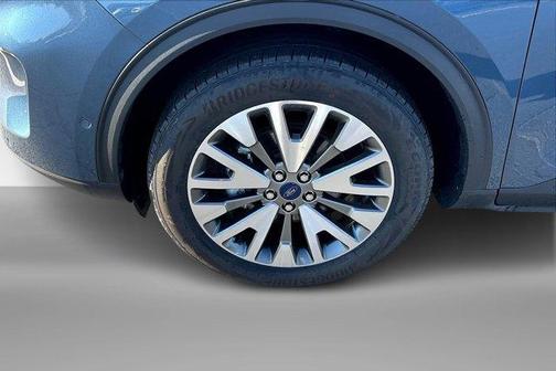 2020 Ford Escape Titanium Hybrid