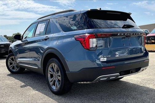 Vapor Blue 2025 Ford Explorer Active 4WD