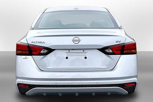 Brilliant Silver Metallic 2023 Nissan Altima 2.5 SV