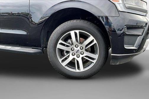 Black Metallic 2024 Ford Expedition XLT