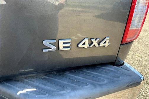 2009 Nissan Frontier SE Crew Cab