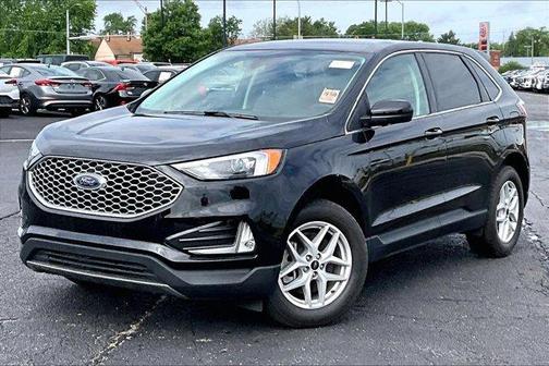 Black Metallic 2024 Ford Edge SEL