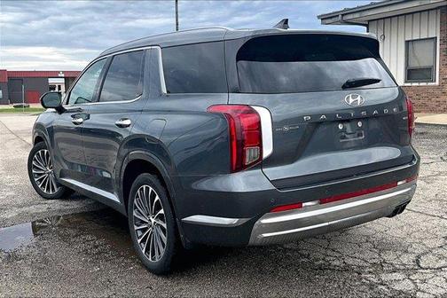 Steel / Graphite 2023 Hyundai PALISADE Calligraphy