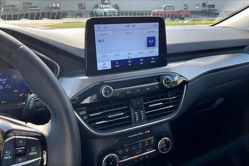 2022 Ford Escape Titanium Hybrid