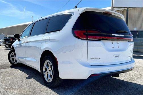 2024 Chrysler Pacifica Limited