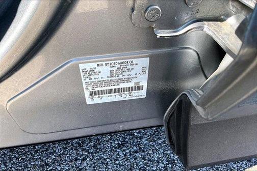 Iconic Silver Metallic 2024 Ford Edge SEL