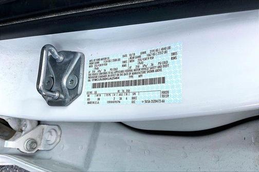 White Platinum Clearcoat Metallic 2019 Ford Escape Titanium