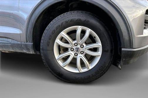 2021 Ford Explorer Base