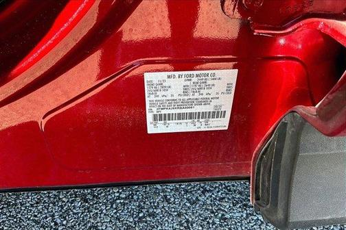 Rapid Red Metallic Tinted Clearcoat 2024 Ford Edge SEL