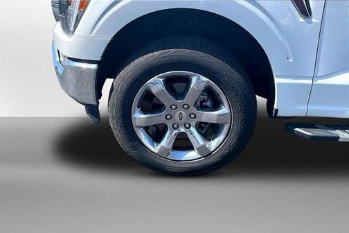 Oxford White 2023 Ford F-150 XLT