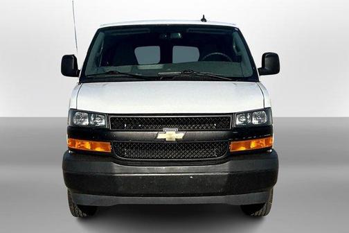 2022 Chevrolet Express 3500 LS