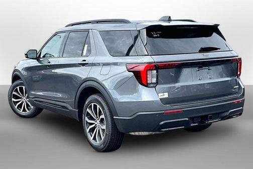 Carbonized Gray Metallic 2026 Ford Explorer ST-Line