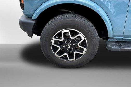 Area 51 2023 Ford Bronco 4WDOUTER BANKS
