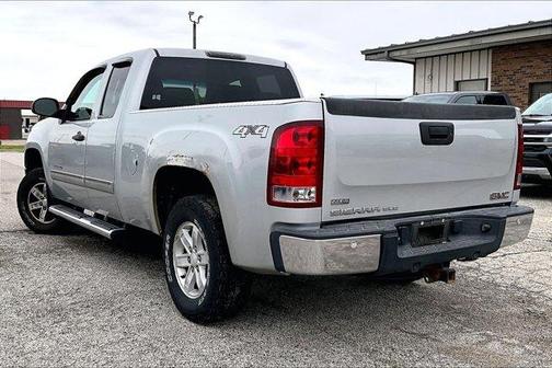 Pure Silver Metallic 2011 GMC Sierra 1500 SLE