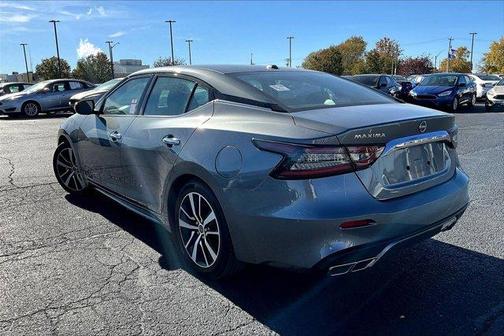 2023 Nissan Maxima SV