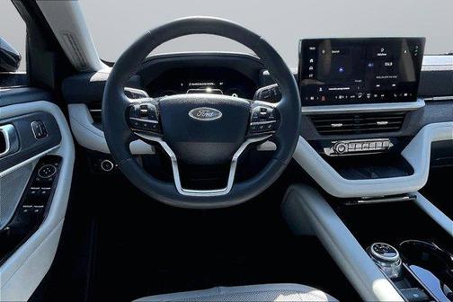 Black 2025 Ford Explorer Platinum 4WD