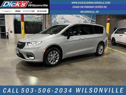 Silver Mist Clearcoat 2026 Chrysler Pacifica Select