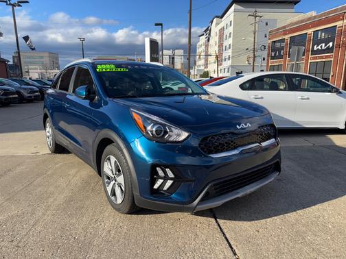 2022 Kia Niro LX