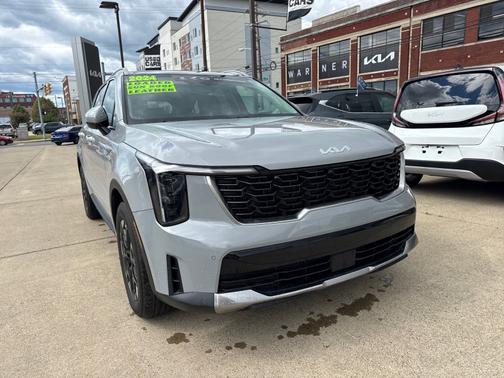 GRAY 2024 Kia Sorento S