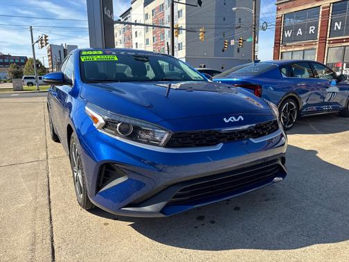 BLUE 2023 Kia Forte LXS