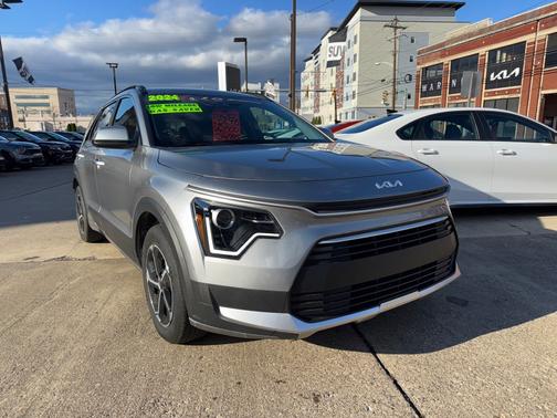 2024 Kia Niro LX