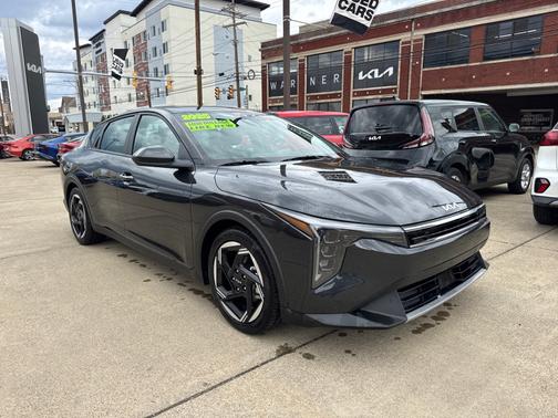 2025 Kia K4 EX