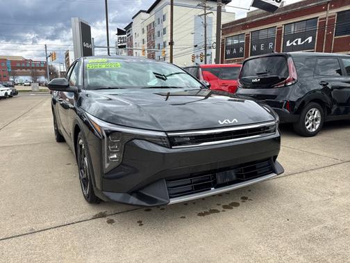 2025 Kia K4 EX
