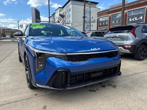 BLUE 2025 Kia K4 GT-Line