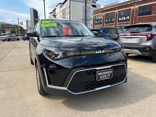 BLACK 2025 Kia Soul LX