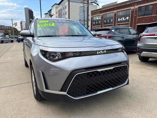 GRAY 2025 Kia Soul LX