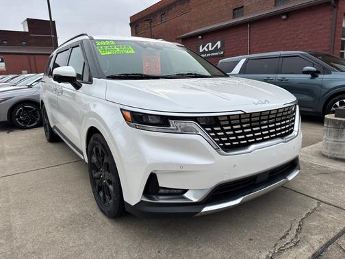 2022 Kia Carnival SX