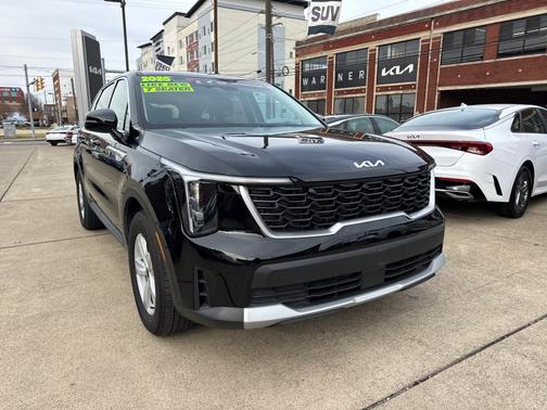 2025 Kia Sorento LX