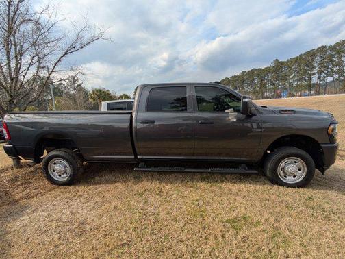 2024 RAM 2500 Tradesman Crew Cab 4x4 8' Box