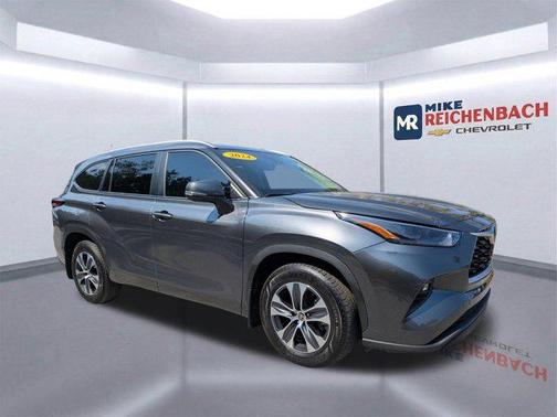 ICONIC SILVER METALLIC 2024 Ford Expedition Limited