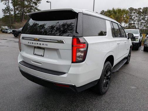 2024 Chevrolet Suburban LS