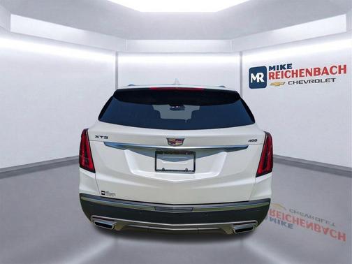 Crystal White Tricoat 2024 Cadillac XT5 Premium Luxury