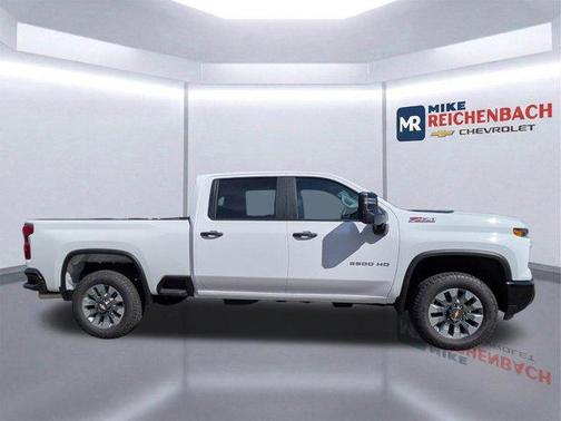 2026 Chevrolet Silverado 2500 Custom