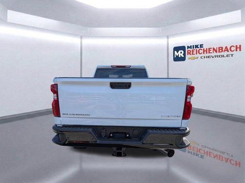 2026 Chevrolet Silverado 2500 Custom