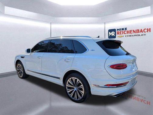 Glacier White 2023 Bentley Bentayga Azure