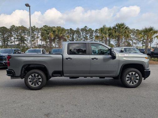 2026 Chevrolet Silverado 2500 Custom