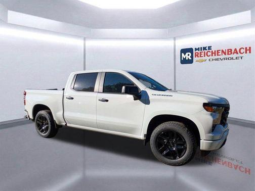 Summit White 2026 Chevrolet Silverado 1500 Custom