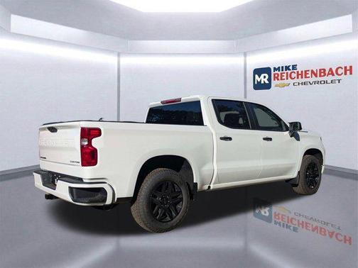 Summit White 2026 Chevrolet Silverado 1500 Custom