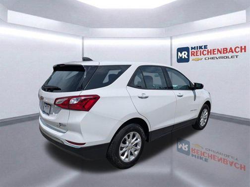 Summit White 2018 Chevrolet Equinox LS