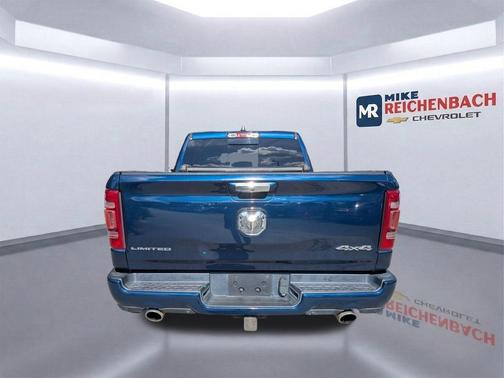 Patriot Blue Pearlcoat 2019 RAM 1500 Limited