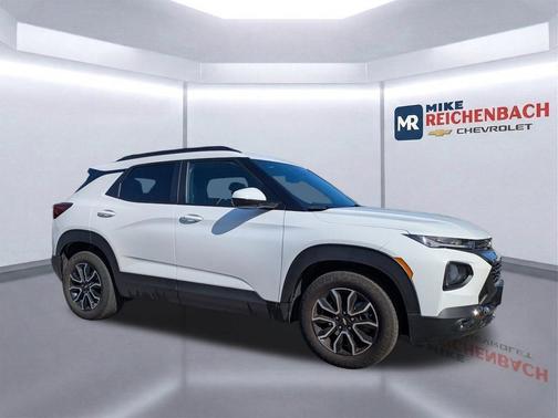 Summit White 2023 Chevrolet Trailblazer ACTIV